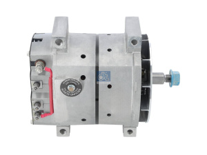 DT VAIHTOVIRTALAGENERAATTORI, 12 V, 135 A VOLVO 3