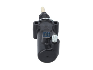 DT CLUTCH CYLINDER 4