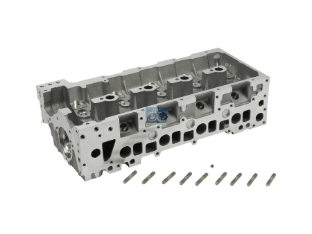 DT CYLINDER HEAD