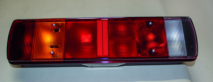 UT TAKAVALO VASEN REK. VALOLLA SCANIA P/R 4-SRJ 5462