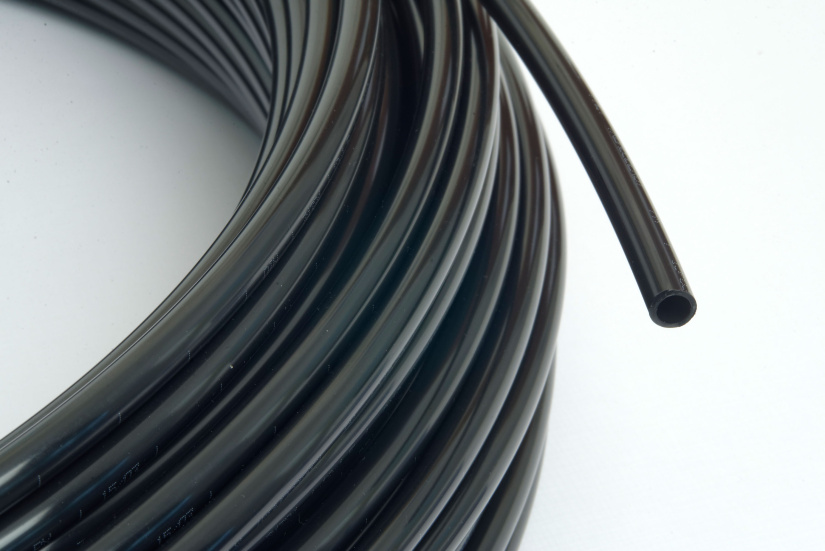 METRITAVARA. NYLON JARRUPUTKI 16X2,0MM PA12 DIN74324 25M/RLL, HI 583015N