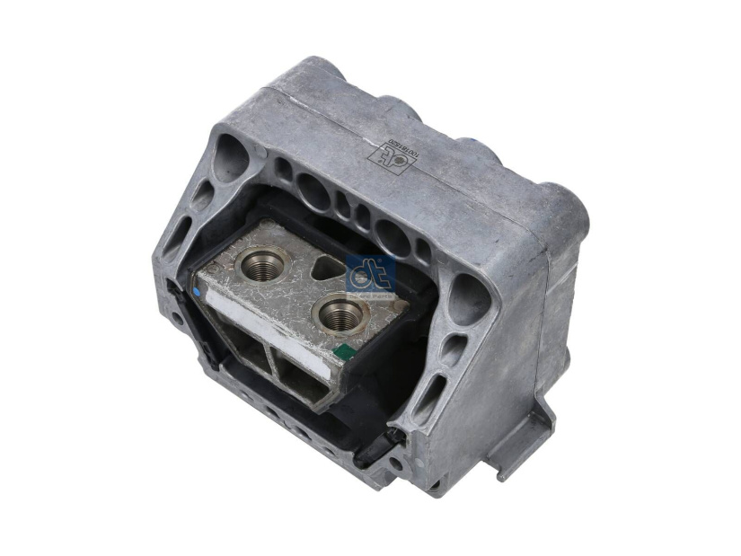 DT ENGINE MOUNTING 4.81577